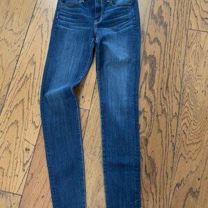 1 pair of size 6 American Eagle jeans, 32 inch inseam, Never worn/tags